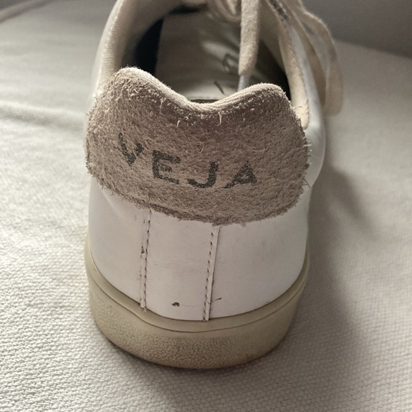 Veja White Sneakers - Picture 3 of 9